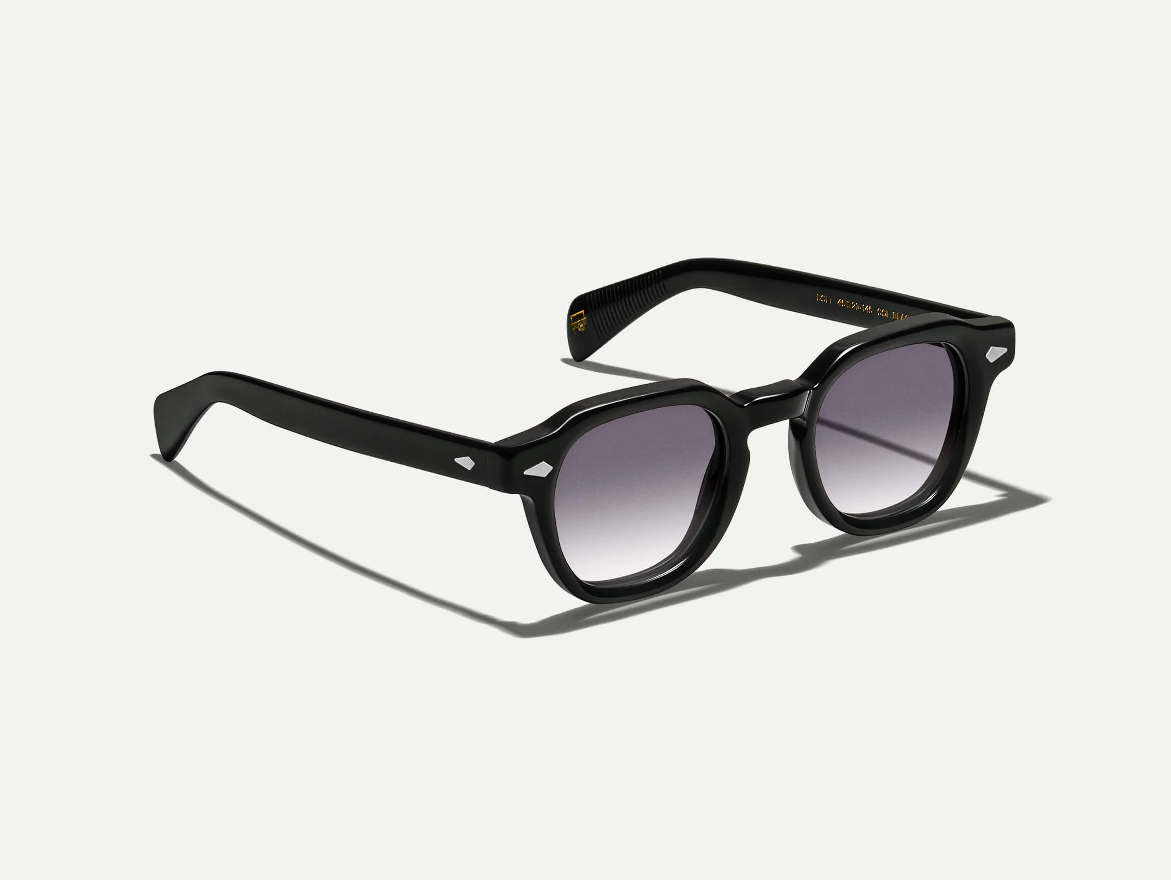 DOLT BLACK WITH CUSTOM MADE TINTS™ - Image 4